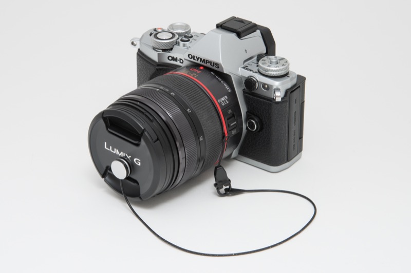 レンズだけでレンズキャップホルダーを接続できる