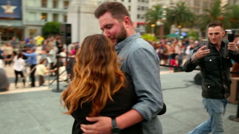 クリップオンストロボを手持ちした状態での撮影イメージ