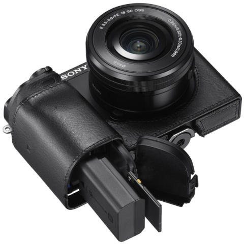 【美品.おまけ多数】ソニー α6000 ケース、チャージャー、ガイド本付 61j3gs1yDvL._AC_UF350,