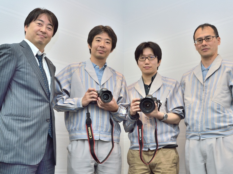 （写真左から）<br class="">立花 淳氏<br class="">キヤノン株式会社 イメージコミュニケーション事業本部 ICP第二事業部 専任主任<br class=""><br class="">服部光明氏<br class="">キヤノン株式会社 イメージコミュニケーション事業本部 ICP第二開発センター 主任研究員<br class=""><br class="">西沢秀太氏<br class="">キヤノン株式会社 イメージコミュニケーション事業本部 ICP第二開発センター<br class=""><br class="">中野晋吾氏<br class="">キヤノン株式会社 イメージコミュニケーション事業本部 ICP第二開発センター<br class="">