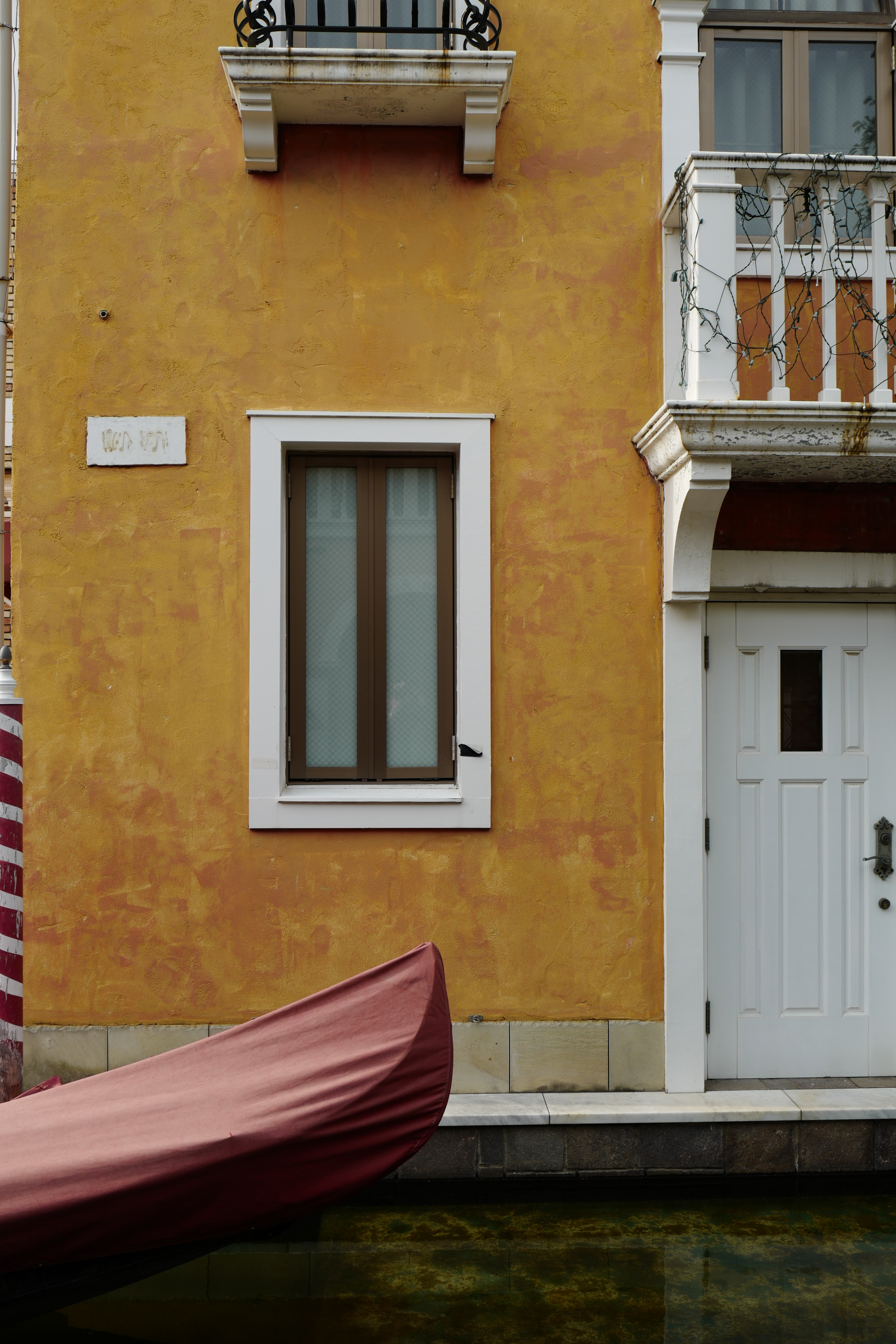 3,200×4,800 / ISO100 / F5.6 / 1/200秒 / 35mm相当クロップ