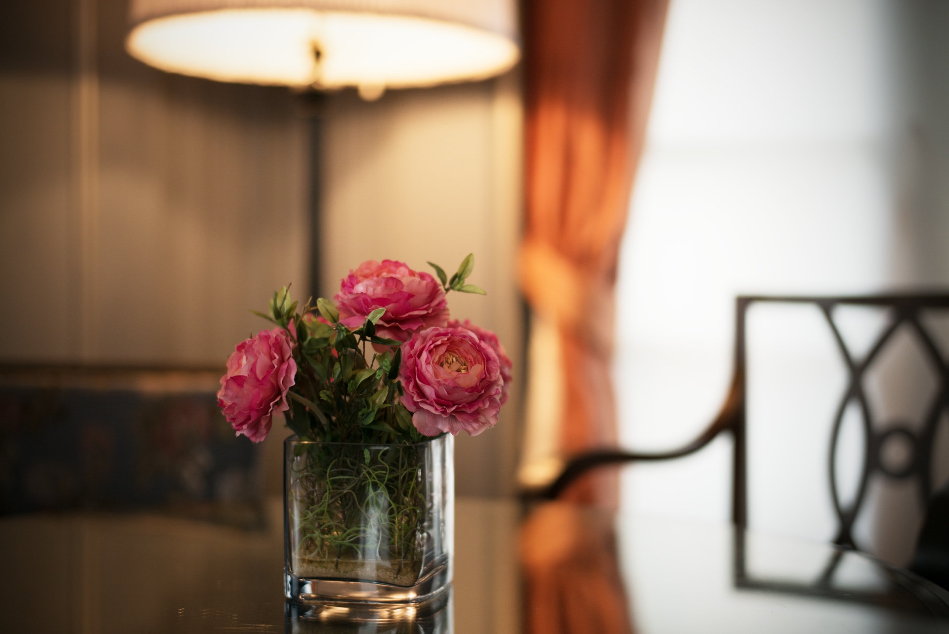 開放でもピントには明確な芯がある。LEICA M（Typ240）/ ISO800 / F1.4 / 1/250秒 / WB:オート