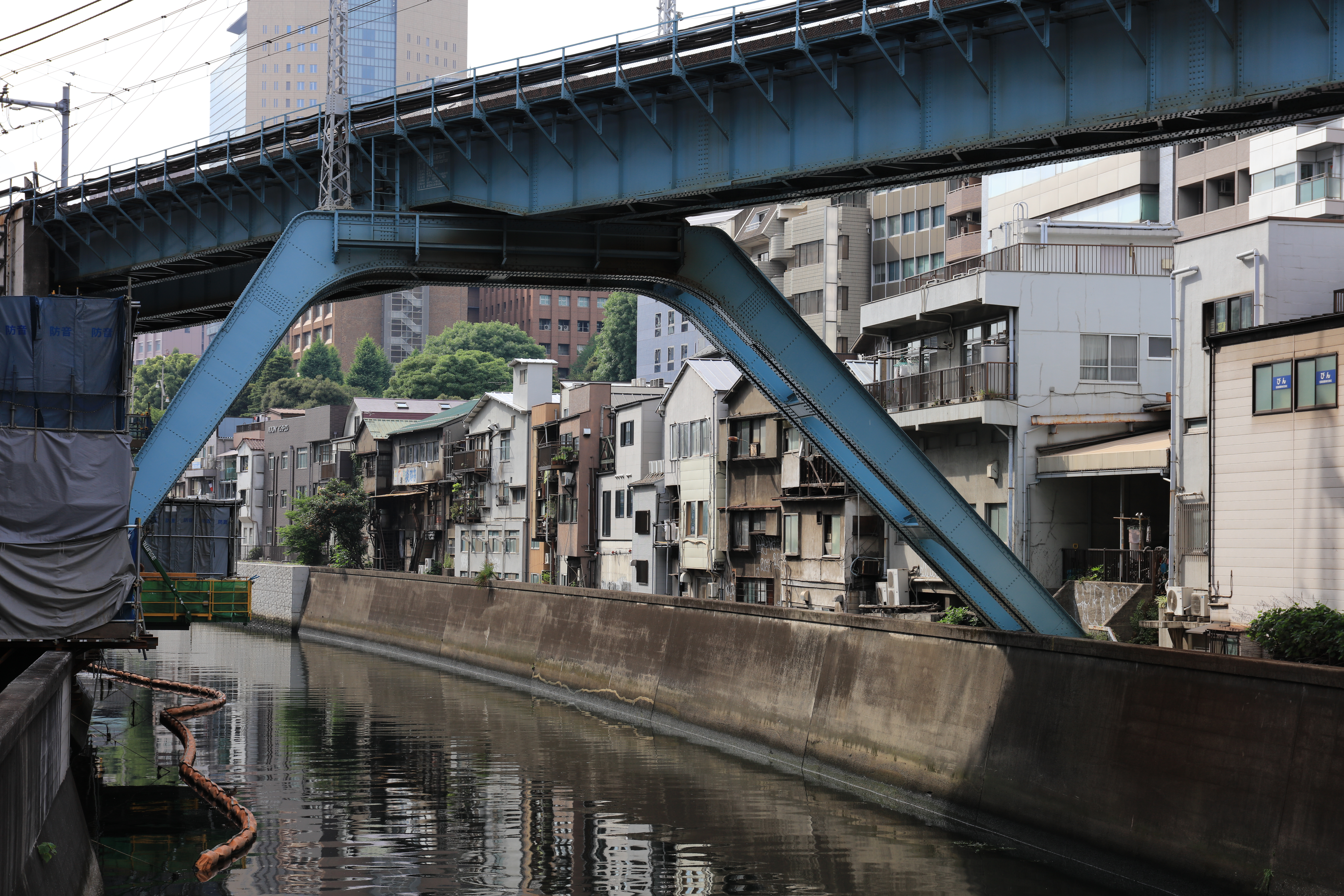 EF24-70mmF4L IS USM・F8・-1/3EV補正・WBオート・ISO100・JPEG・スタンダード