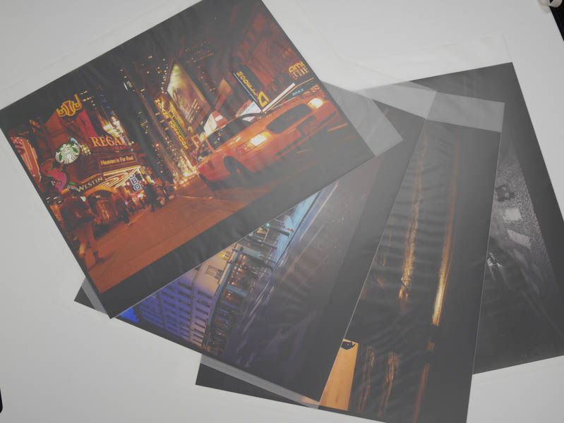 半透明の袋に包まれてご対面。店頭で発注した時と同じだ。