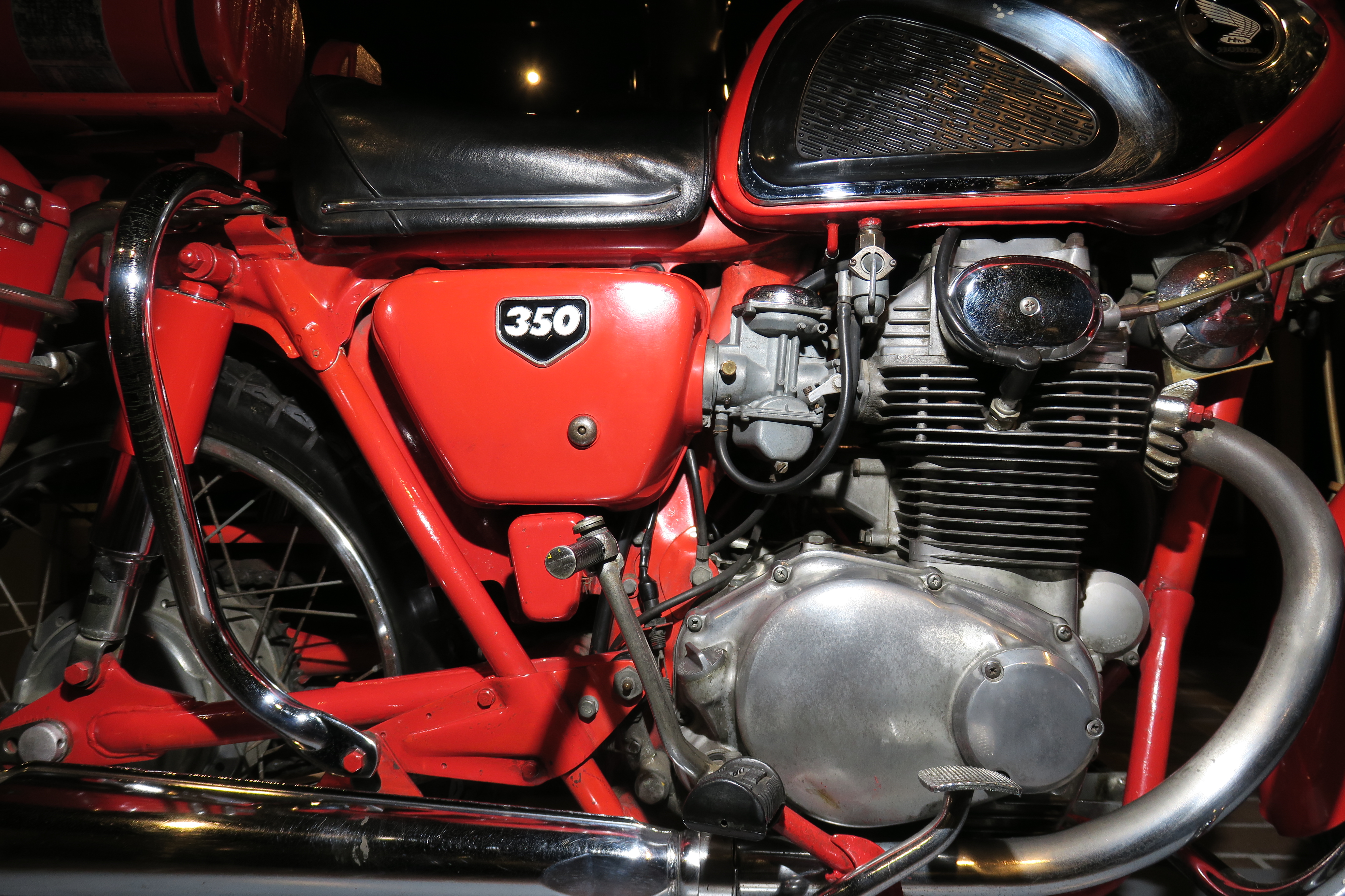 ISO200 / F4 / 1/250秒 / 8.8mm