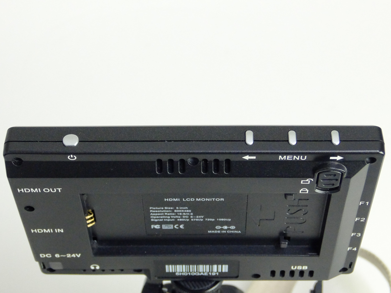 メニューなどは上面で操作する