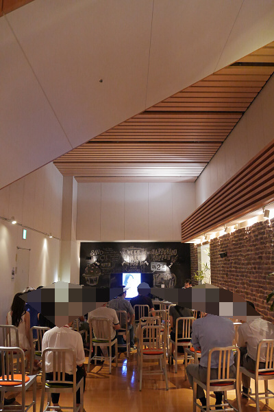 会場となったのは、Amazonの社員食堂「a2z」