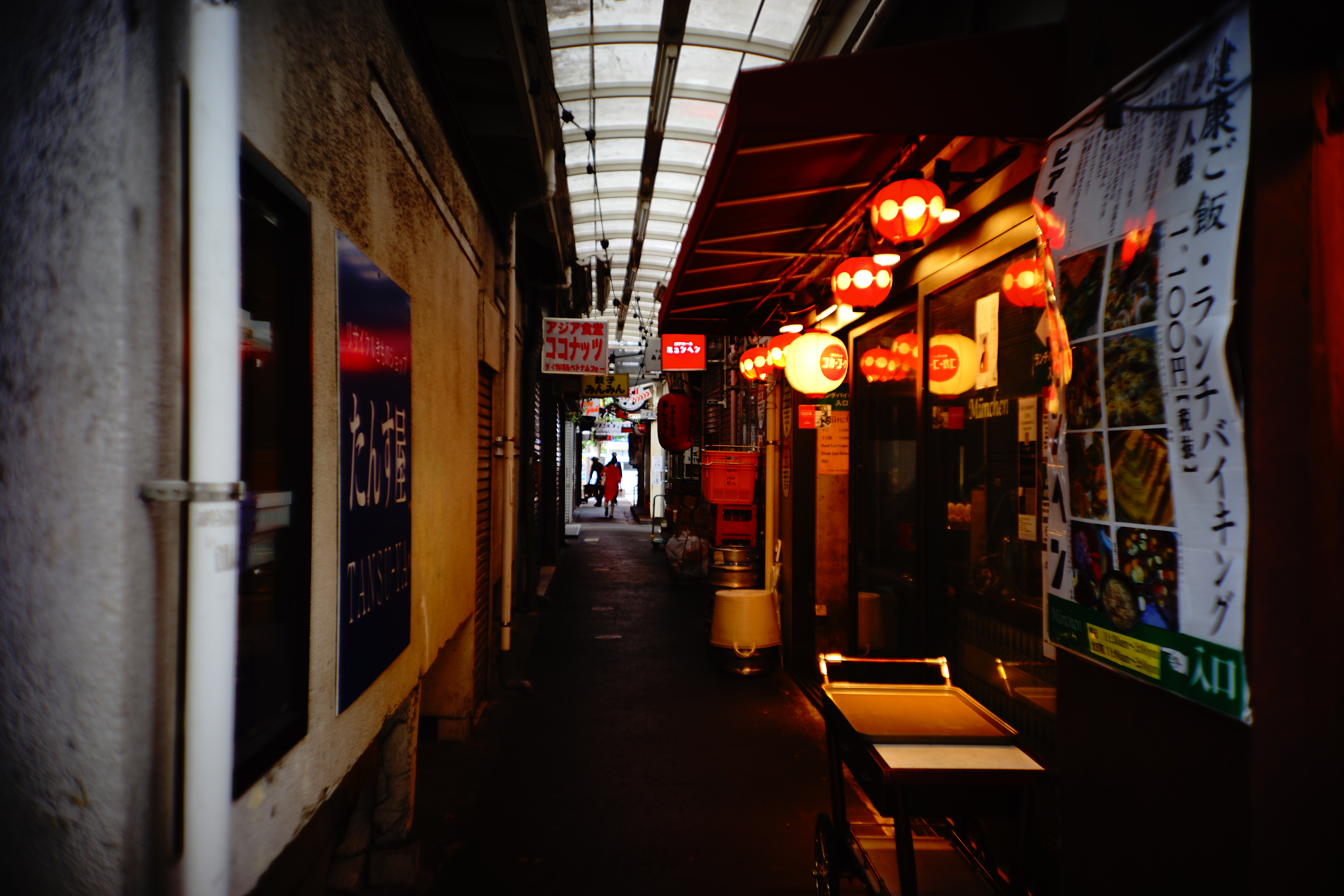 α7 II / Lomo LC-A Minitar-1 Art Lens 2.8/32 M / F2.8 / 1/50秒 / 0EV / ISO50 / 32mm / クリエイティブスタイル：クリア（コントラスト+3、彩度+3、シャープ+3）