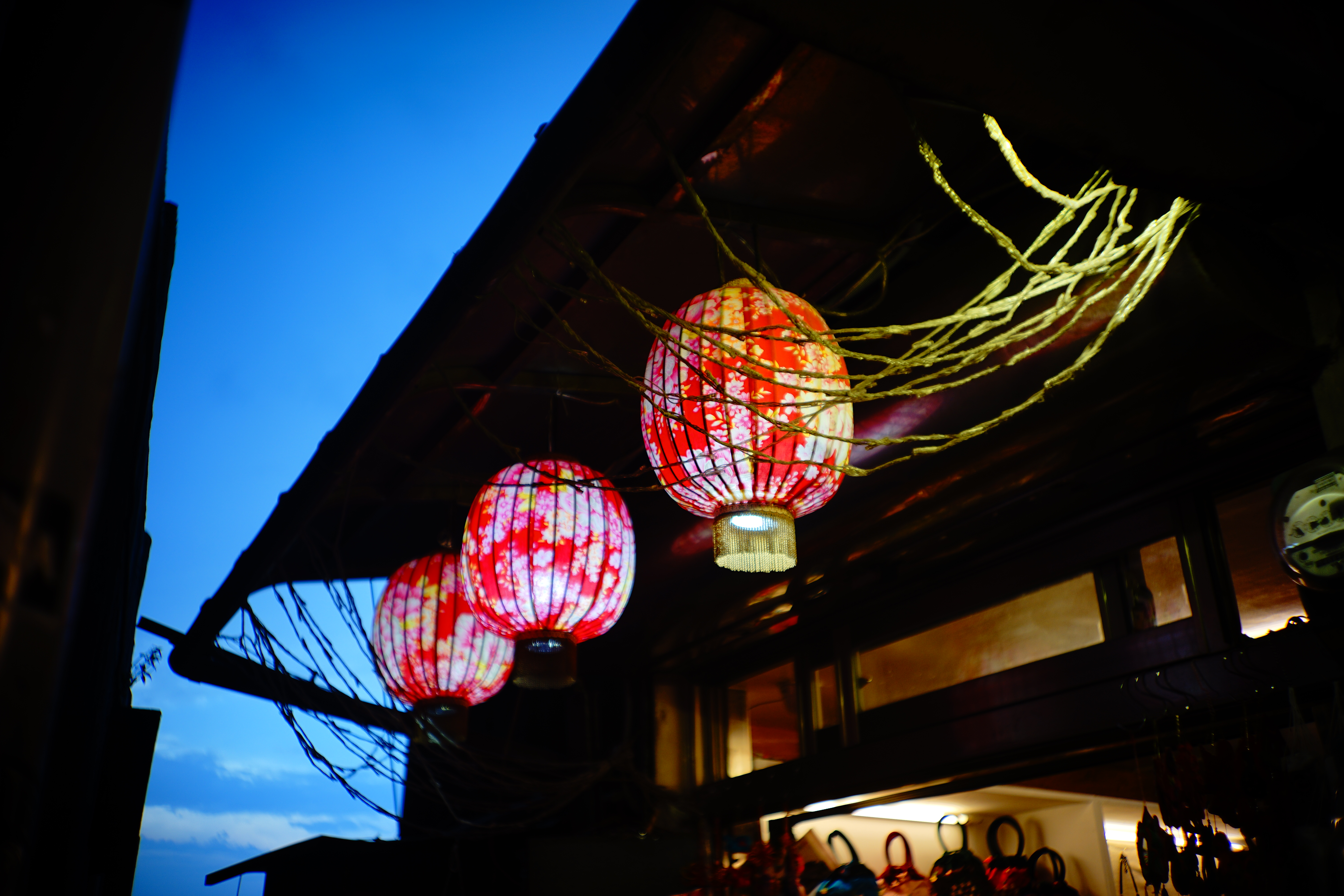 α7 II / Lomo LC-A Minitar-1 Art Lens 2.8/32 M / F2.8 / 1/100秒 / 0EV / ISO64 / 32mm / クリエイティブスタイル：クリア（コントラスト+3、彩度+3、シャープ+3）