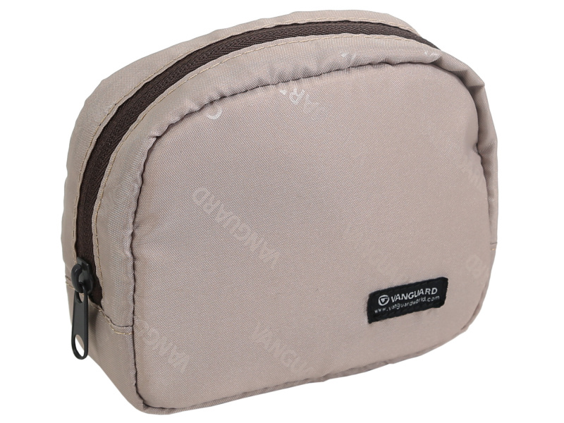 アクセサリーポーチも付属する