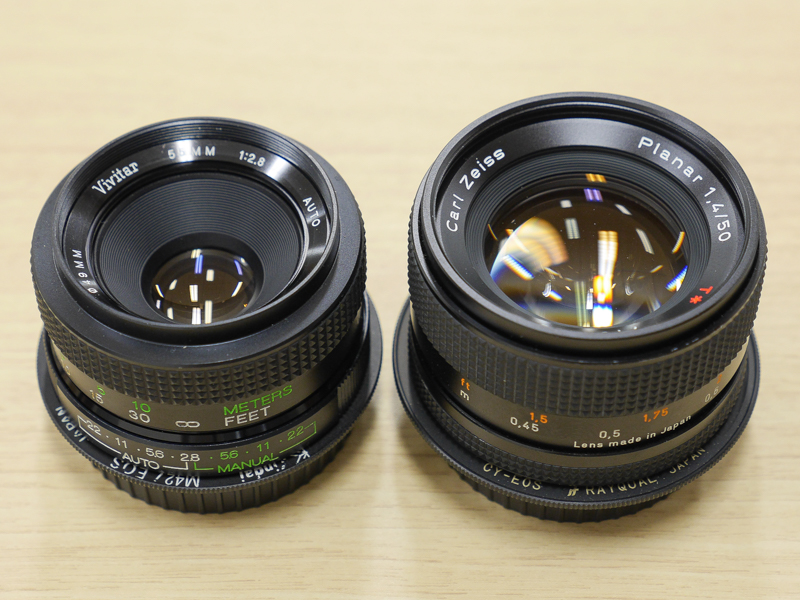 今回はビビターの55mm F2.8（左）とコンタックスのカールツァイス プラナー 1.4/50（右）を使用した
