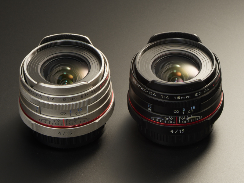 DA limitedにはブラック/シルバーと二種類の仕上げが用意されている。