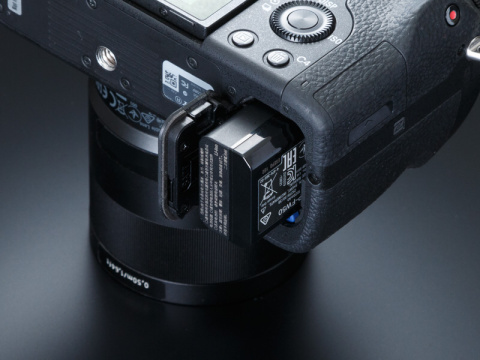 新製品レビュー：ソニーα7R II（外観・機能編） - デジカメ