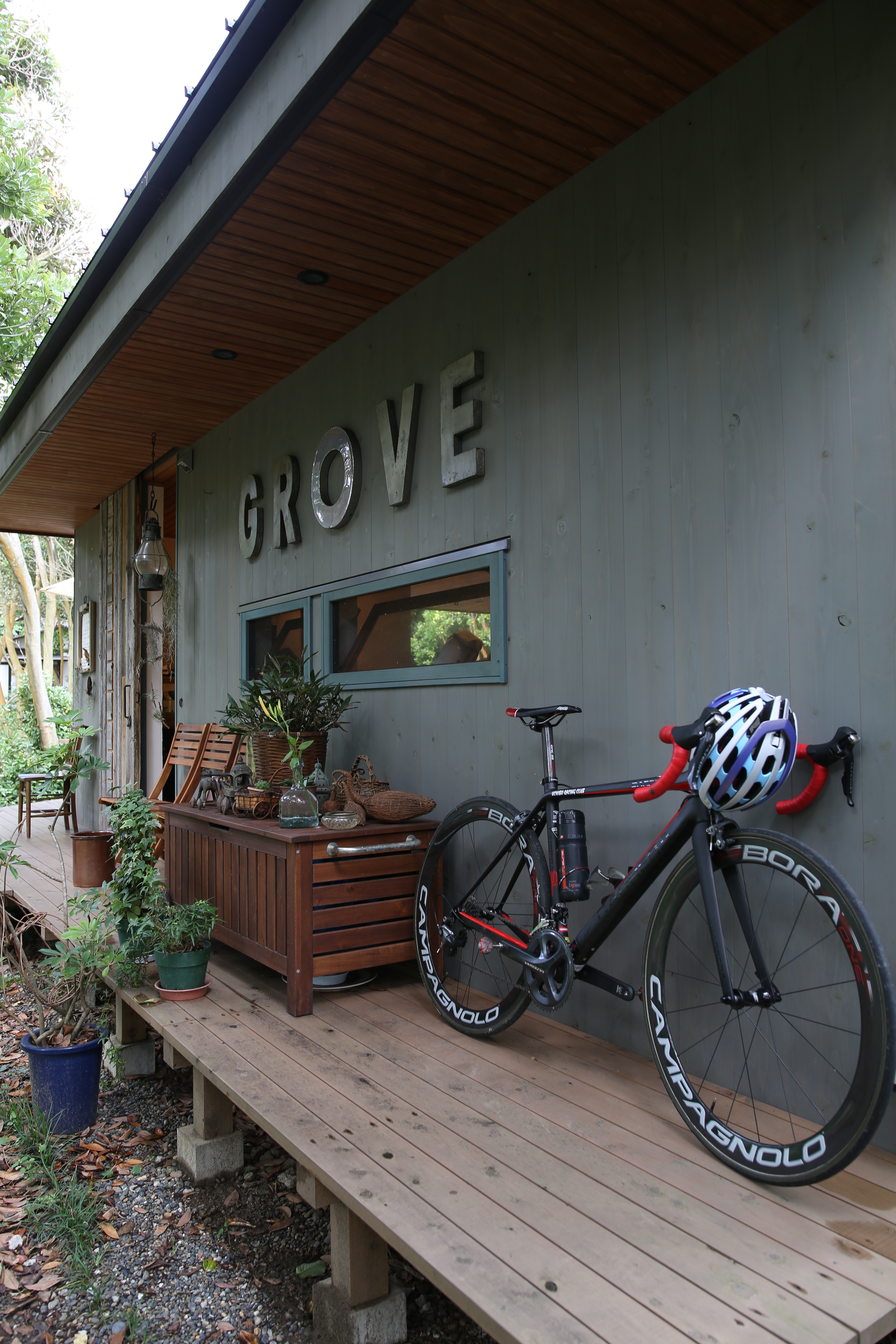 絞りF4・距離数mで撮影。EOS 5D Mark III / 1/25秒 / F4 / 0EV / ISO100 / マニュアル露出 / 24mm