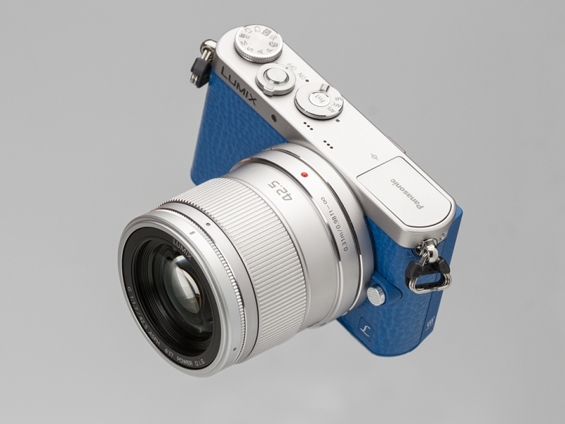 LUMIX G 42.5mm F1.7。ボディはパナソニックDMC-GM1S。