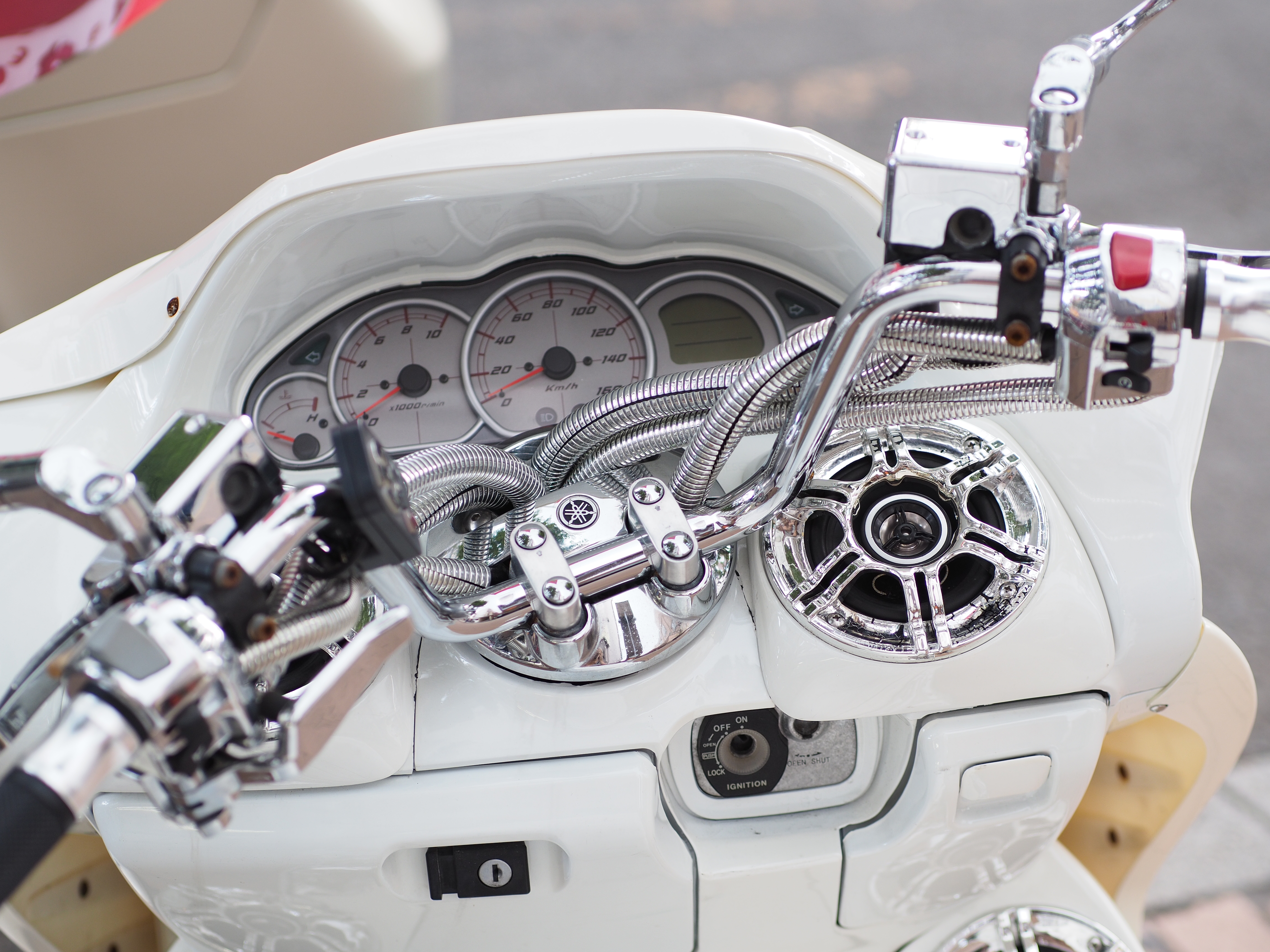 NOCTICRON 42.5mm F1.2 / ISO200 / F2 / 1/100秒