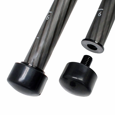 ゴム石突は手回しで取り外しが可能