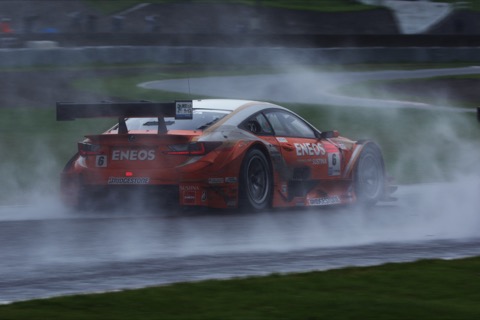 Canon EF LENS 写真家7人のSEVEN SENSES：「サーキットでオール