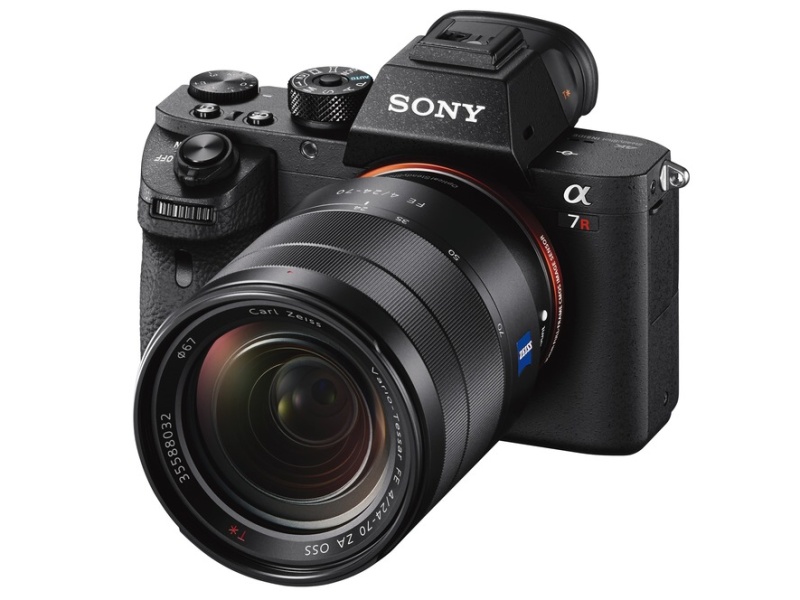ソニーα7R II+Vario-Tessar T* FE 24-70mm F4 ZA OSS