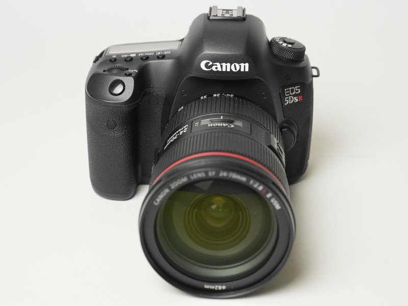 ベンチマークに使用したカメラはキヤノンEOS 5Ds R（有効約5,060万画素、UDMA7対応、UHS-II非対応、UHS-I対応）