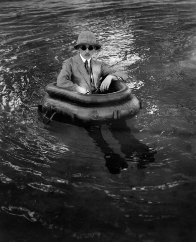 JACQUES-HENRI LARTIGUE/ジャック=アンリ・ラルティーグ写真 ジャック＝アンリ・ラルティーグ 幸せの瞬間をつかまえて | 埼玉県立