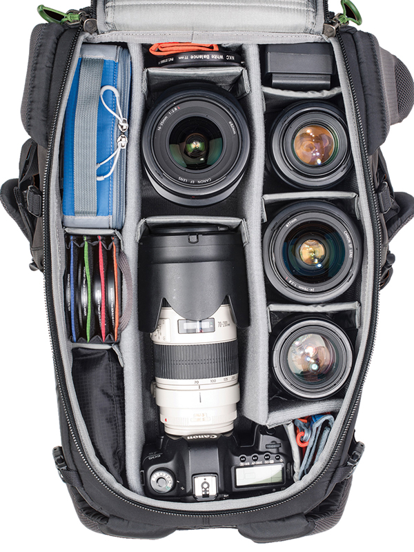 メインコンパートメント収納例