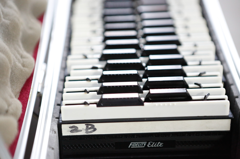 デジタル時代には貴重な4×5サイズのフィルムを使用。