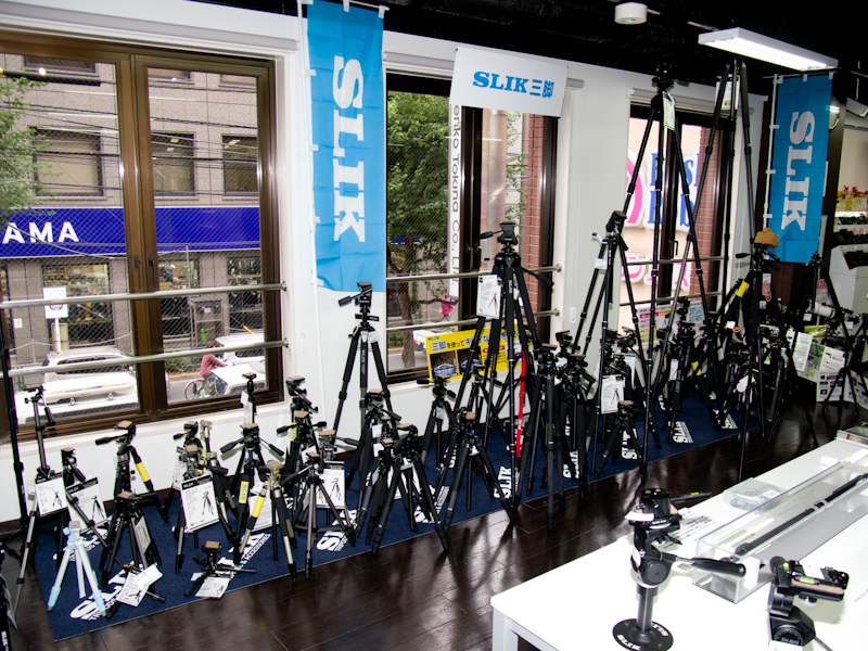 スリック三脚のコーナー