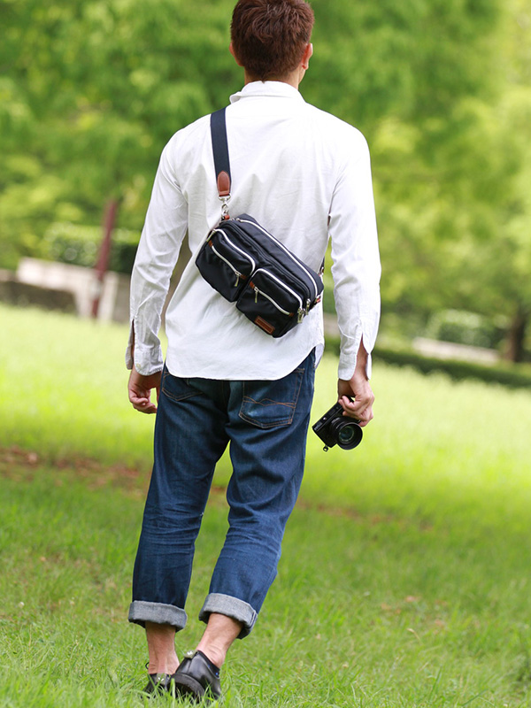 ボディバッグスタイル