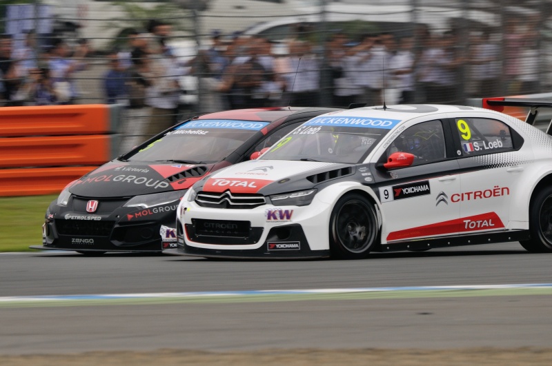 fa18e_s_hornetさん　1コーナーでの攻防