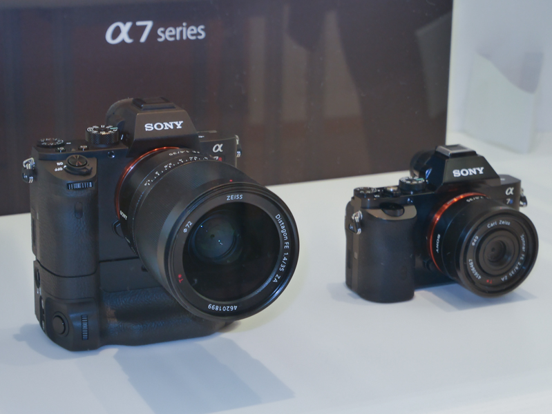 ソニーはα7シリーズが受賞。