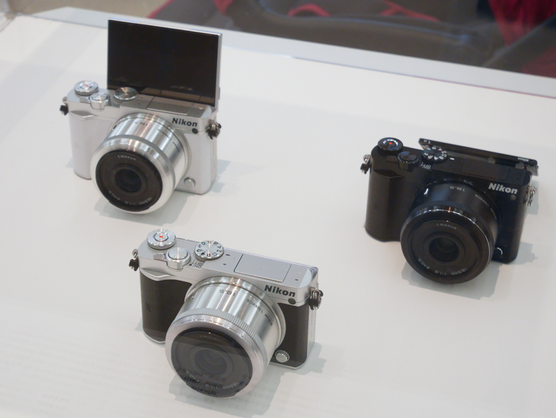 Nikon 1 J5。他にもCOOLPIX S33がグッドデザイン賞を受賞。