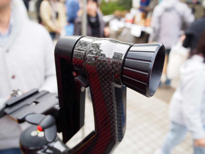 チルト用のロック機構。