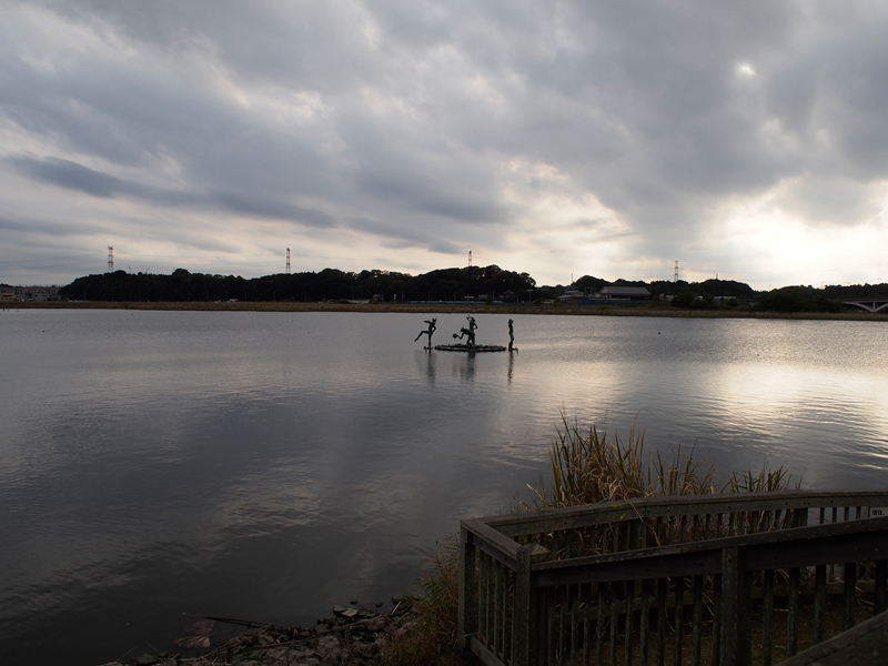 野鳥撮影で有名な手賀沼の様子。