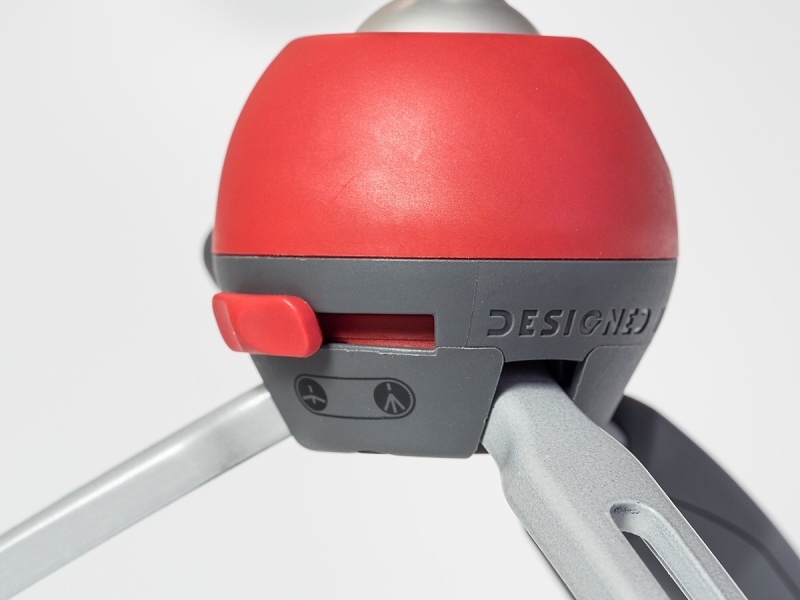 ローアングル開脚が可能な状態になる。よく考えられてるなぁ、って感じである