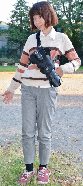 胸下に止めるチェストバックスタイルは最も身体とのフィット感が高く、山登りなどでも揺れにくいのが特徴