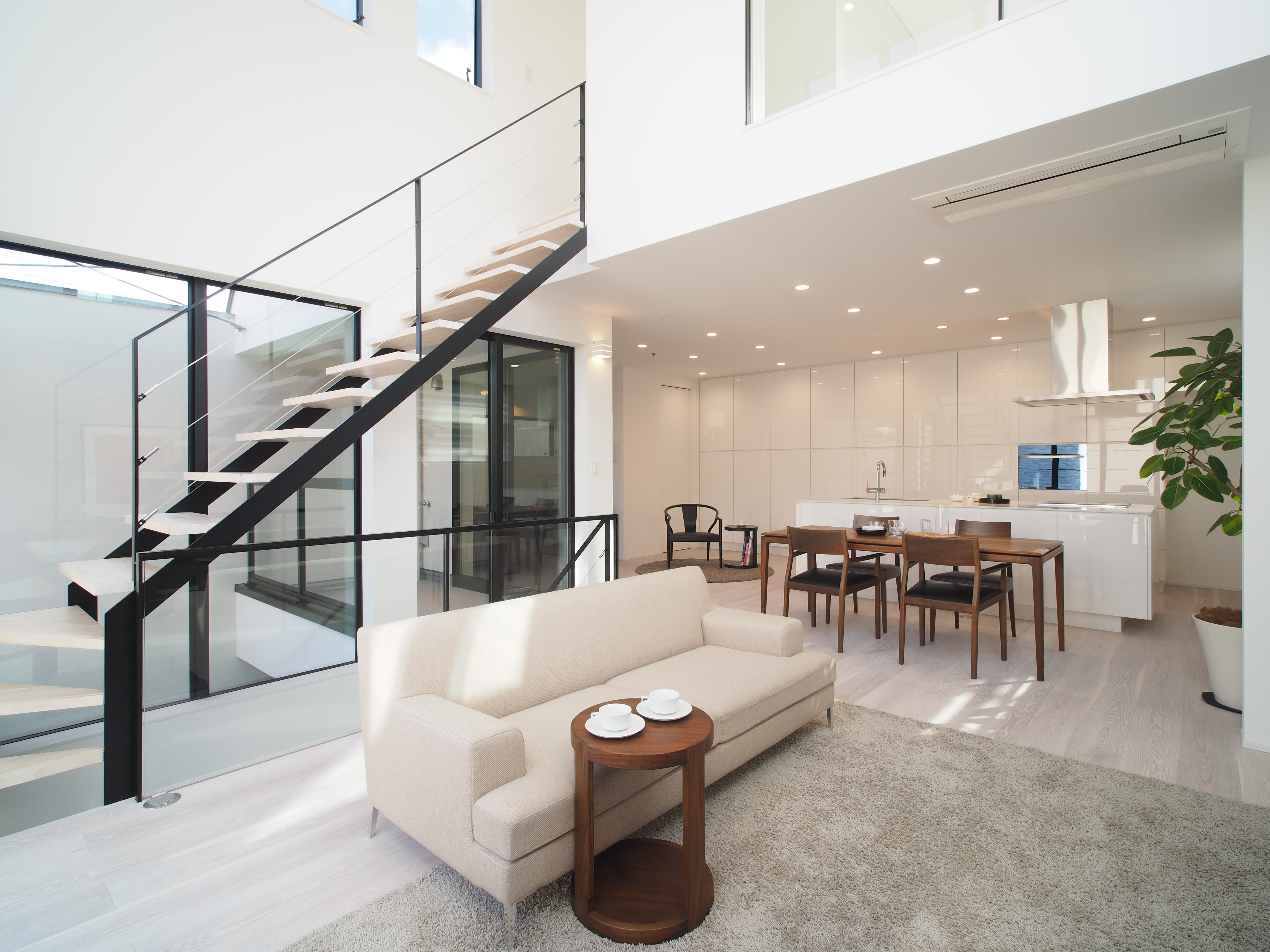 KOWA PROMINAR 8.5mm F2.8 / OLYMPUS OM-D E-M1 / F8 / 1/25秒 / ISO200