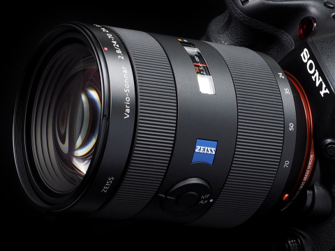 今回はα99で試用した。発売は6月。実勢価格は税込25万8,170円前後