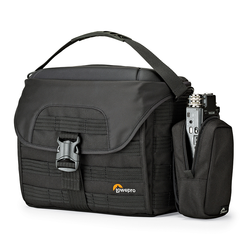 付属ポーチ取付け例