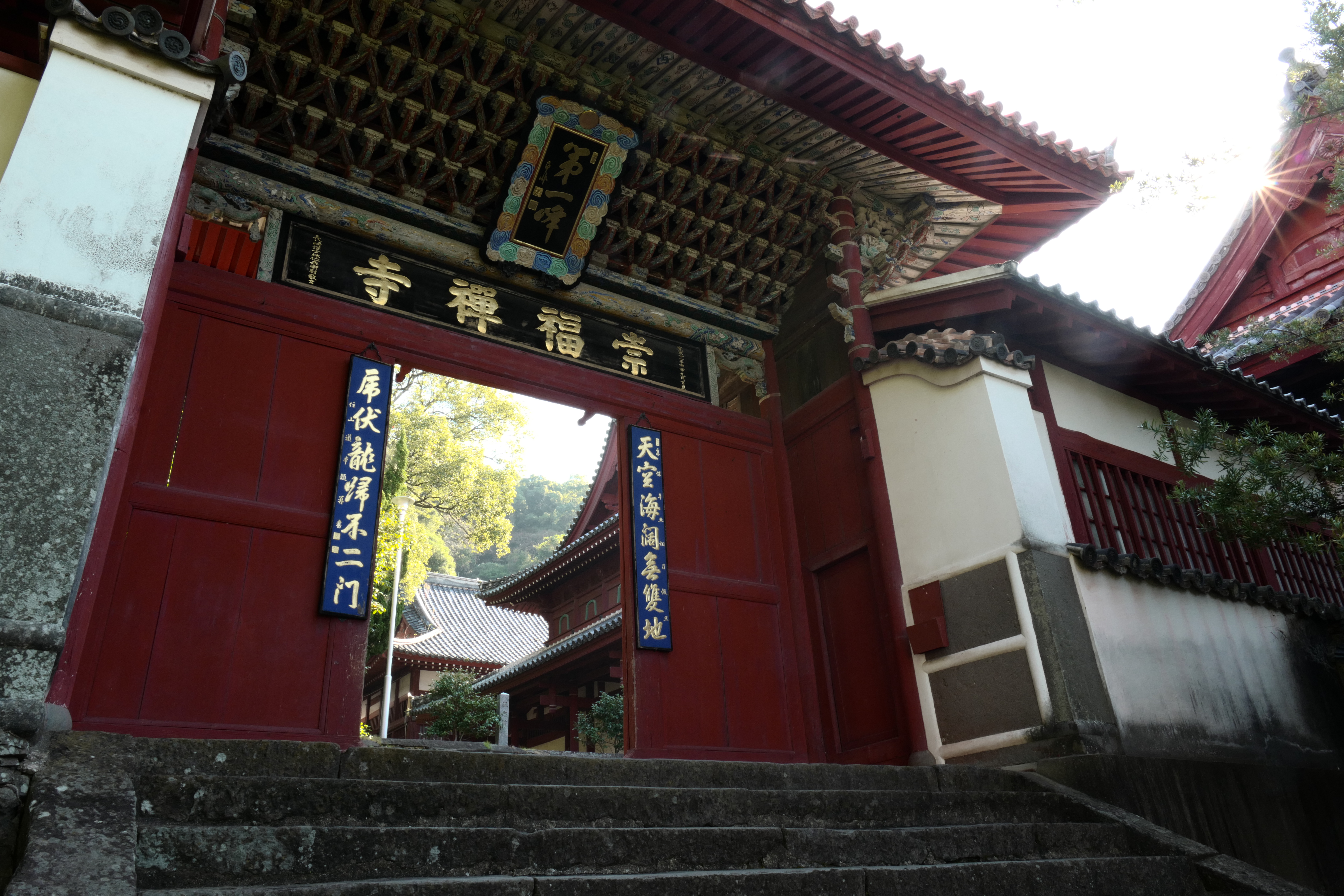 ISO800 / F22 / 1/25秒 / ±0EV / 24mm