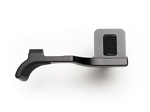 FUJIFILM X-T10用のアルミ製サムレスト - デジカメ Watch Watch