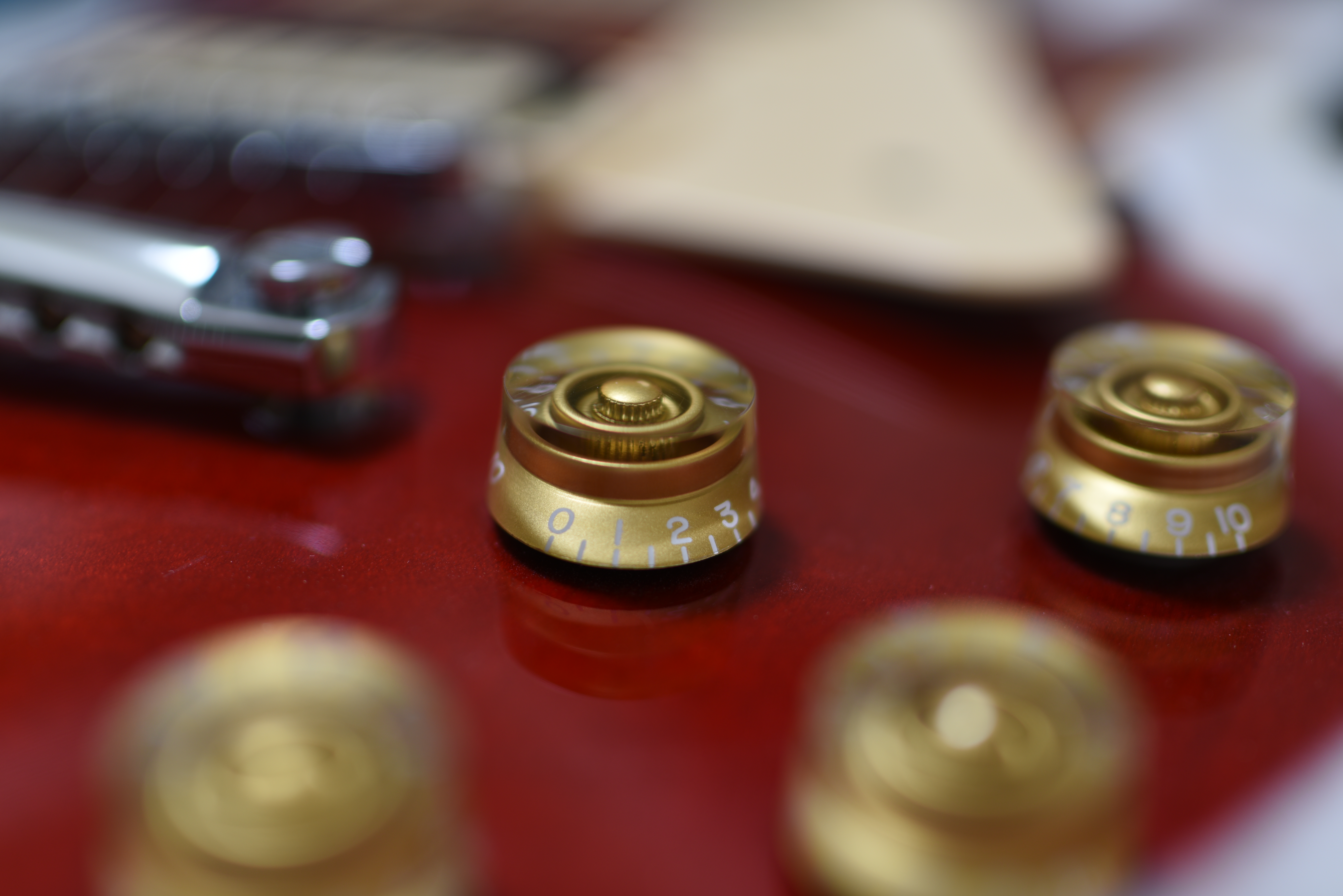 絞り開放・最短撮影距離（約25cm）で撮影。D810 / 1/10秒 / F1.8 / 0EV / ISO64 / 絞り優先AE / 45mm