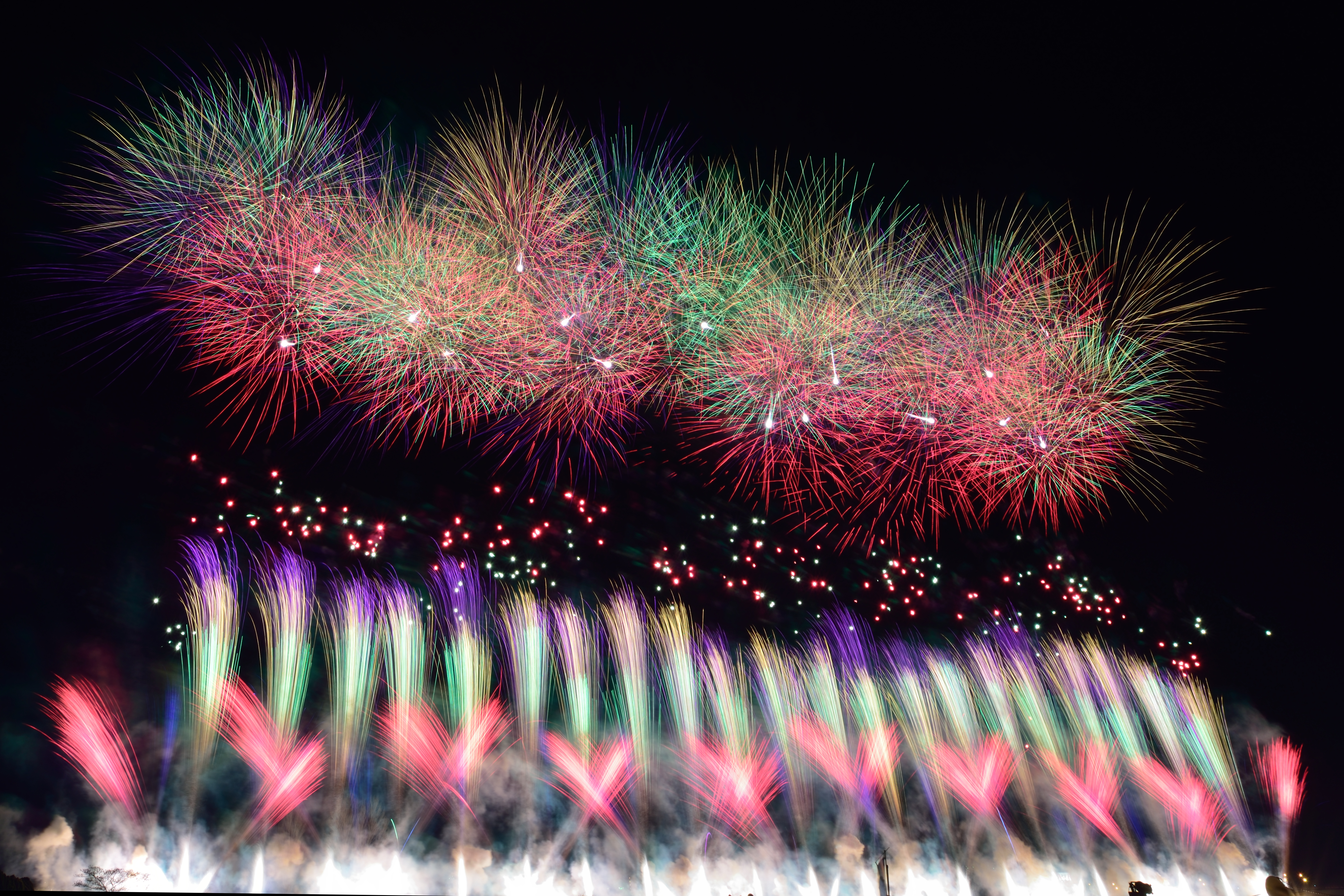 <span class="fnt-85">D810・AF-S NIKKOR 14-24mm f/2.8G ED・マニュアル露出・ISO64・F16・11.9秒</span>