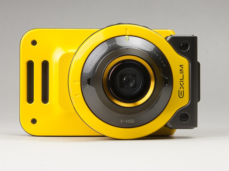 カメラスタイル。ちょっと独特な形状ではあるが、使い方としては普通のカメラ