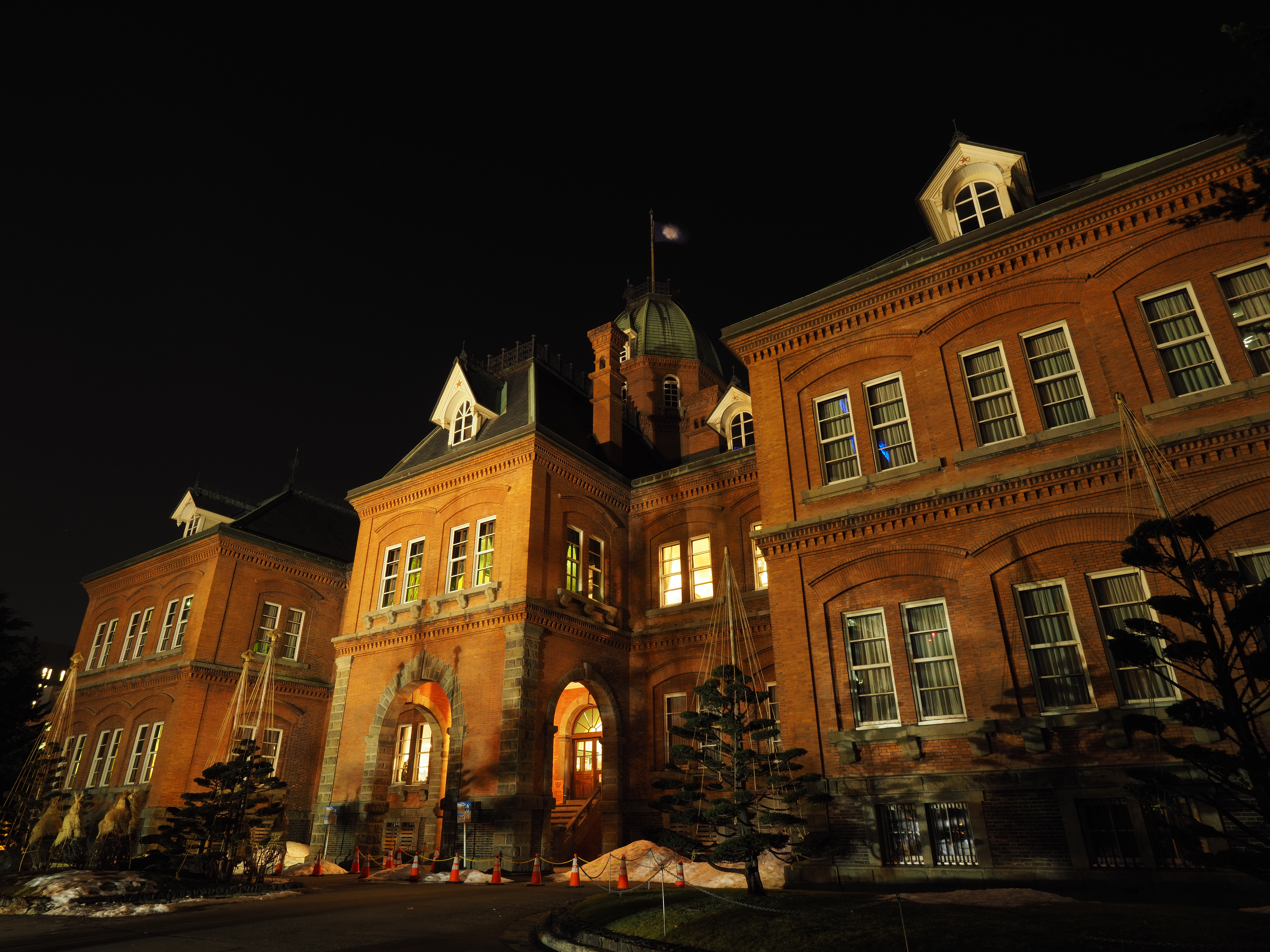 M.ZUIKO DIGITAL ED 7-14mm F2.8 PRO / 1/2秒 / F6.3 / 0EV / ISO1600 / 絞り優先AE / 10mm