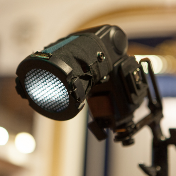 ROGUE Flash Gridは簡単に装着可能