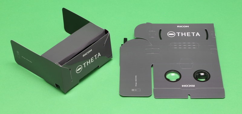 組み立て後（左）、組み立て前（右）