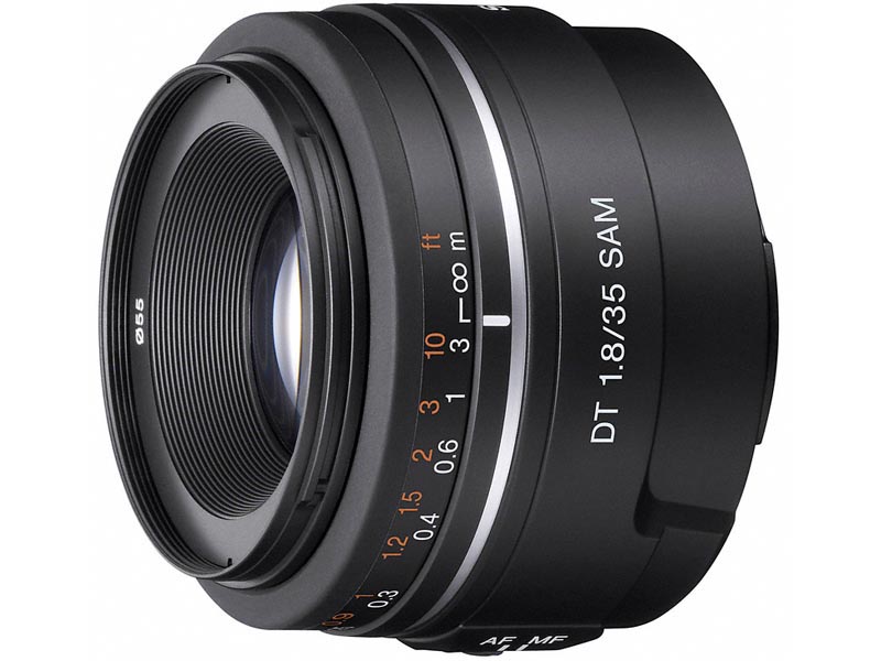 DT 35mm F1.8 SAM