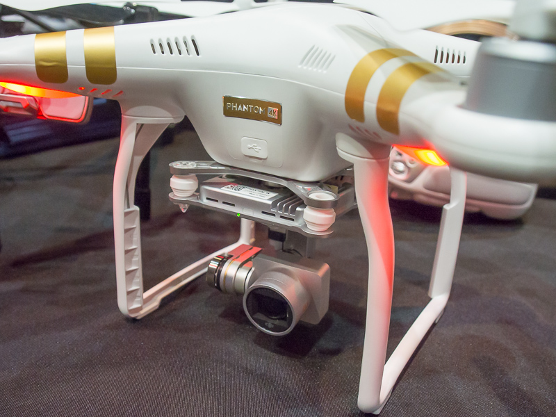 カメラのスペックはProfessionalモデルと同等