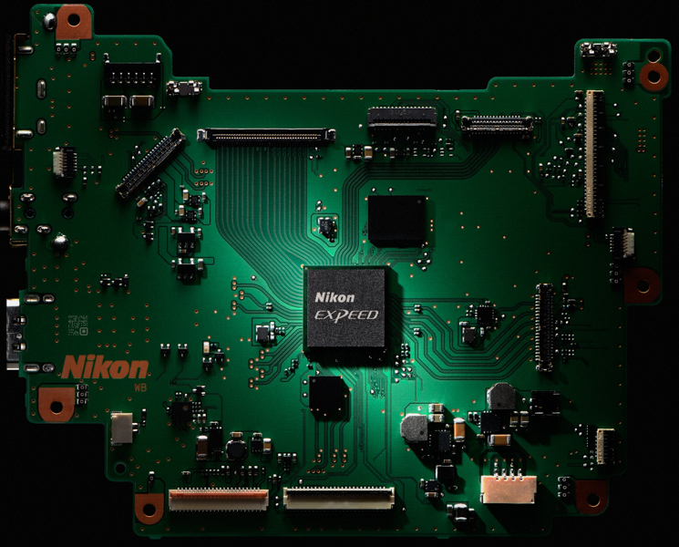 EXPEED 5を搭載する基板